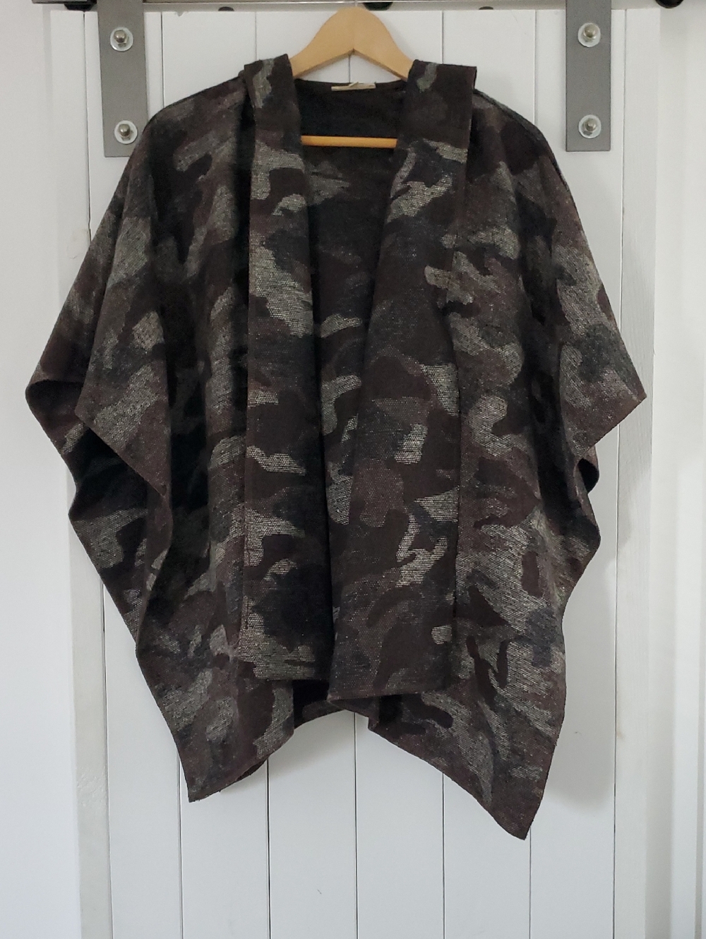 Mystree Charcoal & Brown Textured Knit Poncho Cape